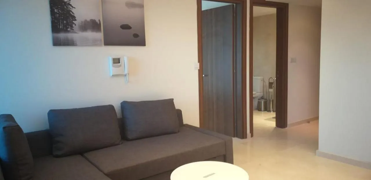 Horizon Luxury Suite At Finikoudes Beach 303 Larnaca 0*,  Cyprus